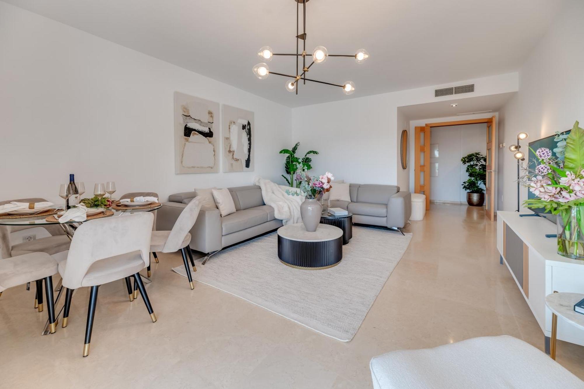 Vacation I The Sunrise Golden Mile Flat, Next To Convention Center, Recently Refurbished, Prime Location, 300m To The *