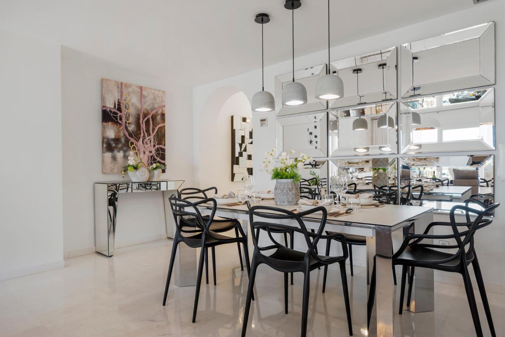 Apartamento Moderno Y Luminoso En Gaviotas- Puerto Banús Marbella