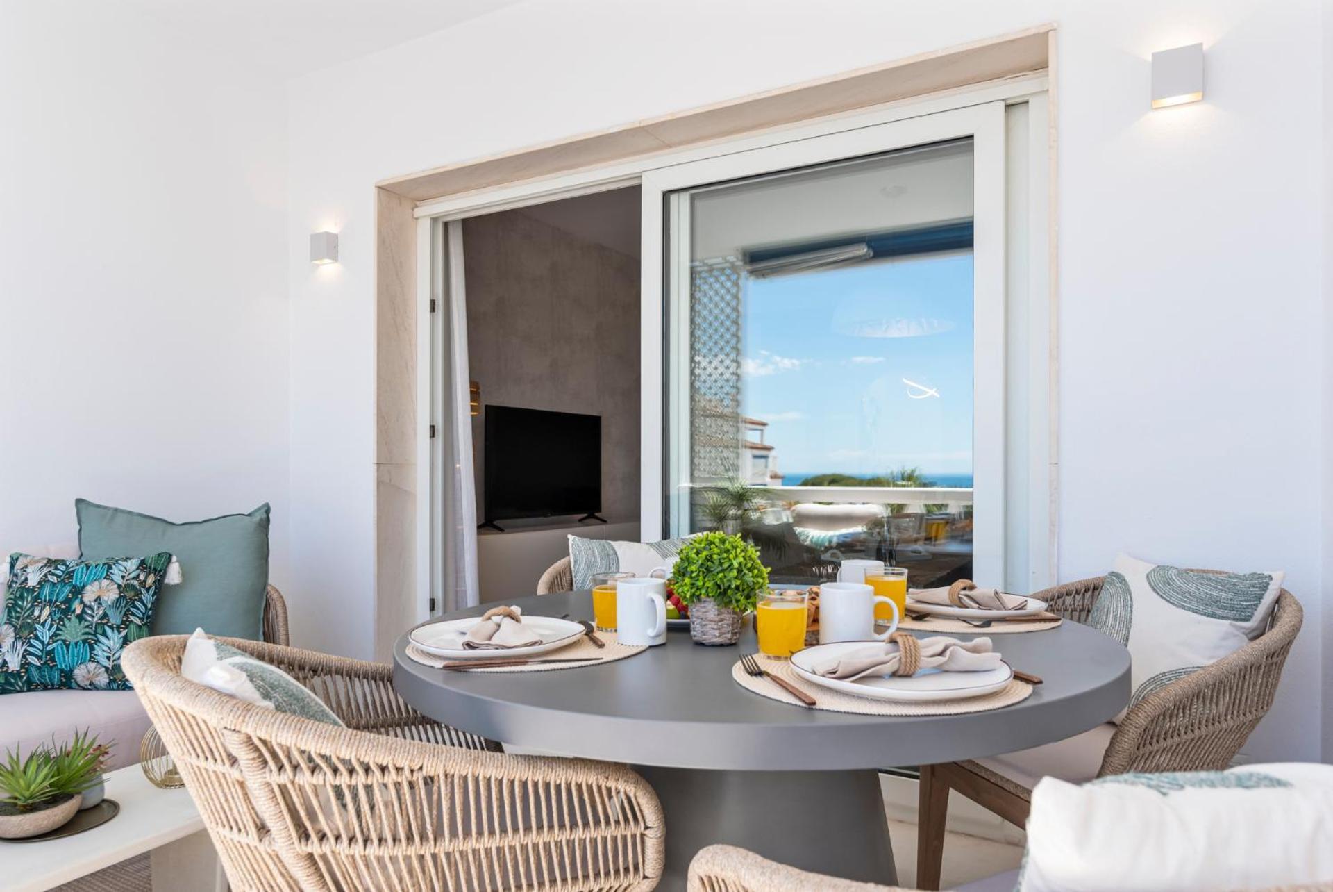Apartamento Moderno Y Luminoso En Gaviotas- Puerto Banús