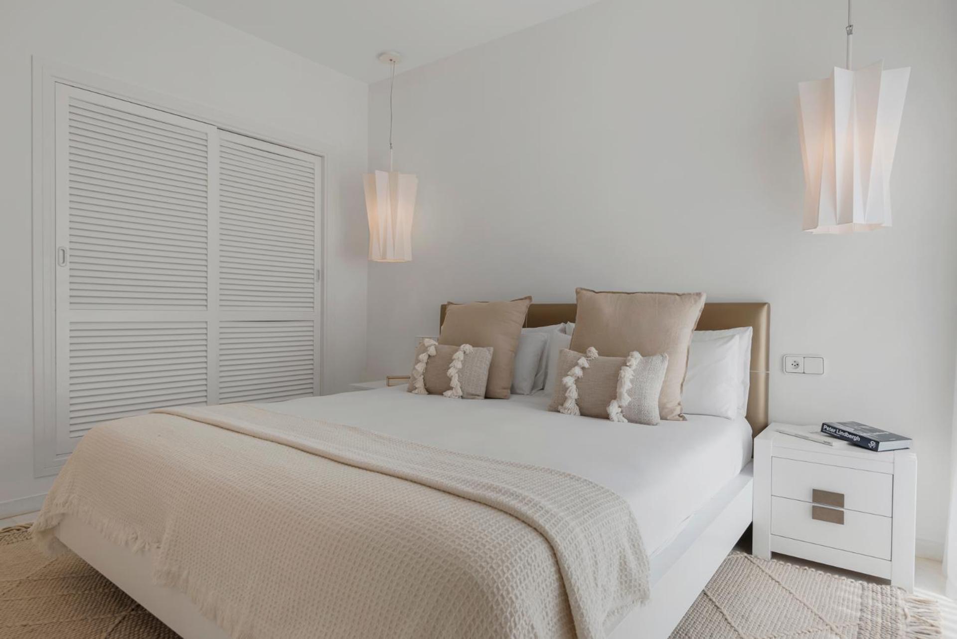Apartamento Moderno Y Luminoso En Gaviotas- Puerto Banús *