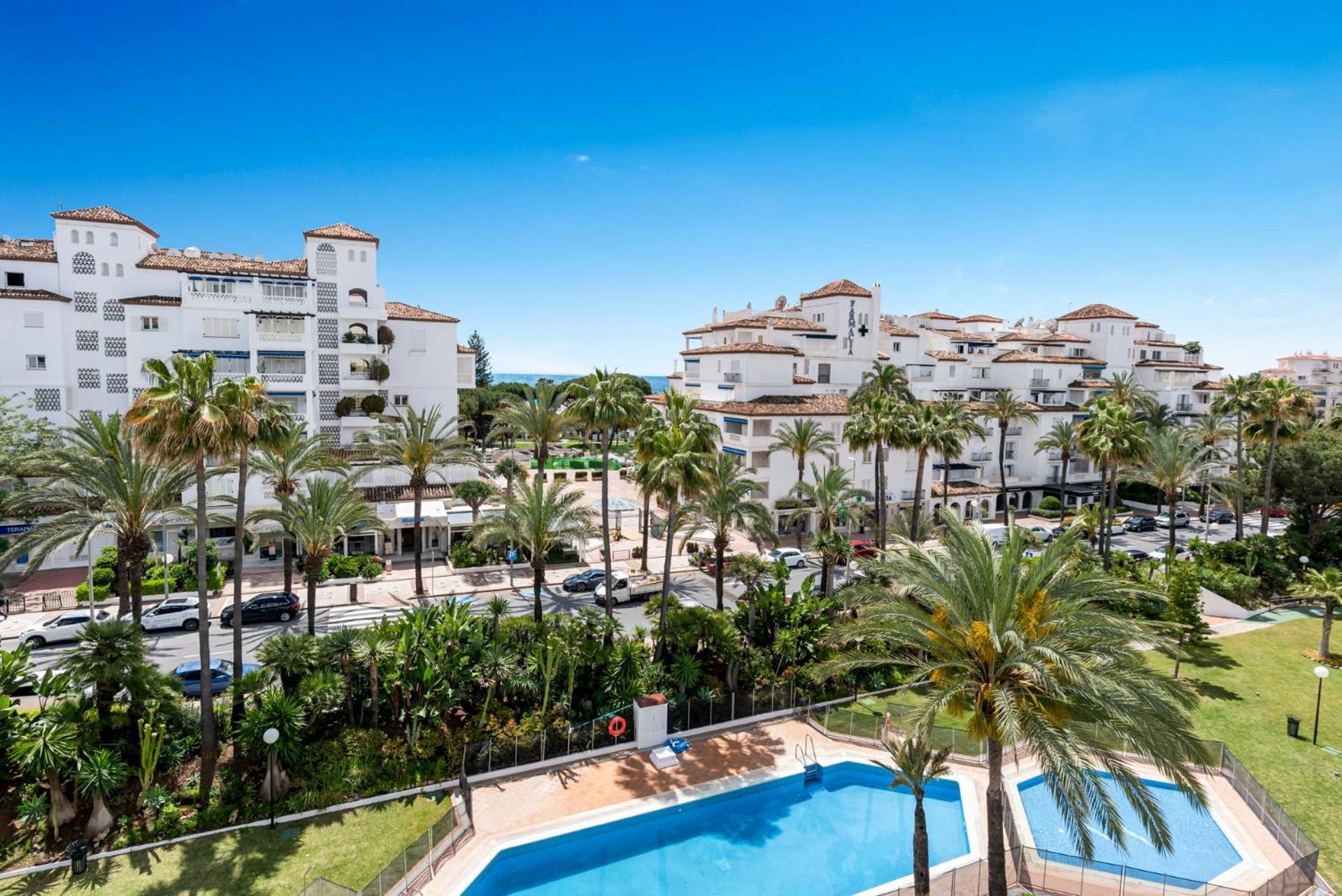 Moderno Y Luminoso En Gaviotas- Puerto Banús
