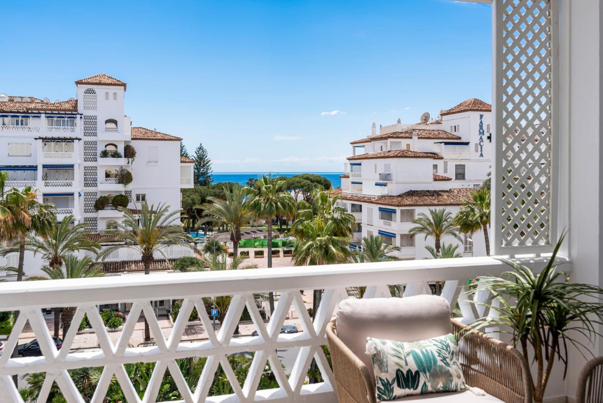 Moderno Y Luminoso En Gaviotas- Puerto Banús *