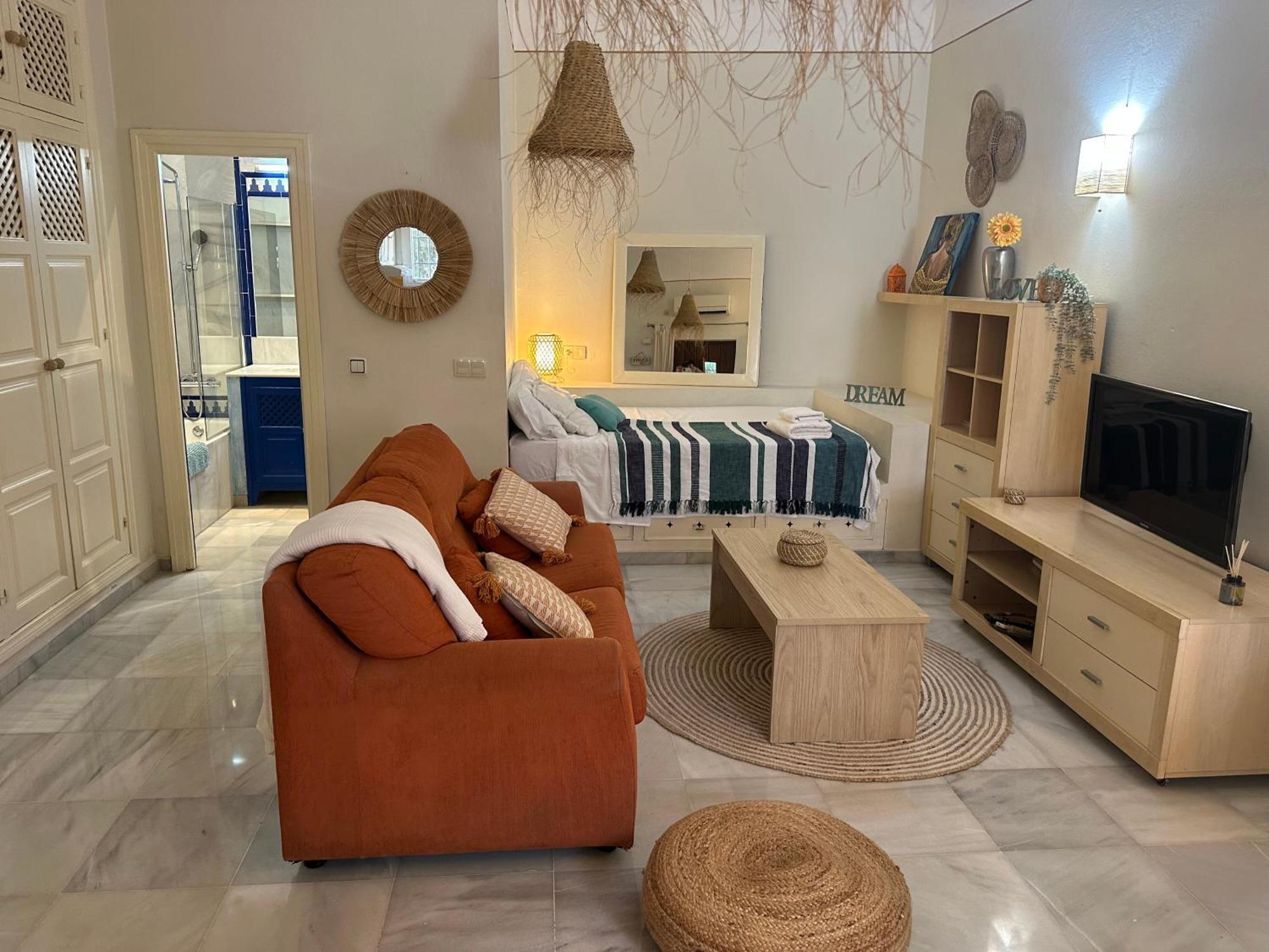 Lovely In Close To Puente Appartement *