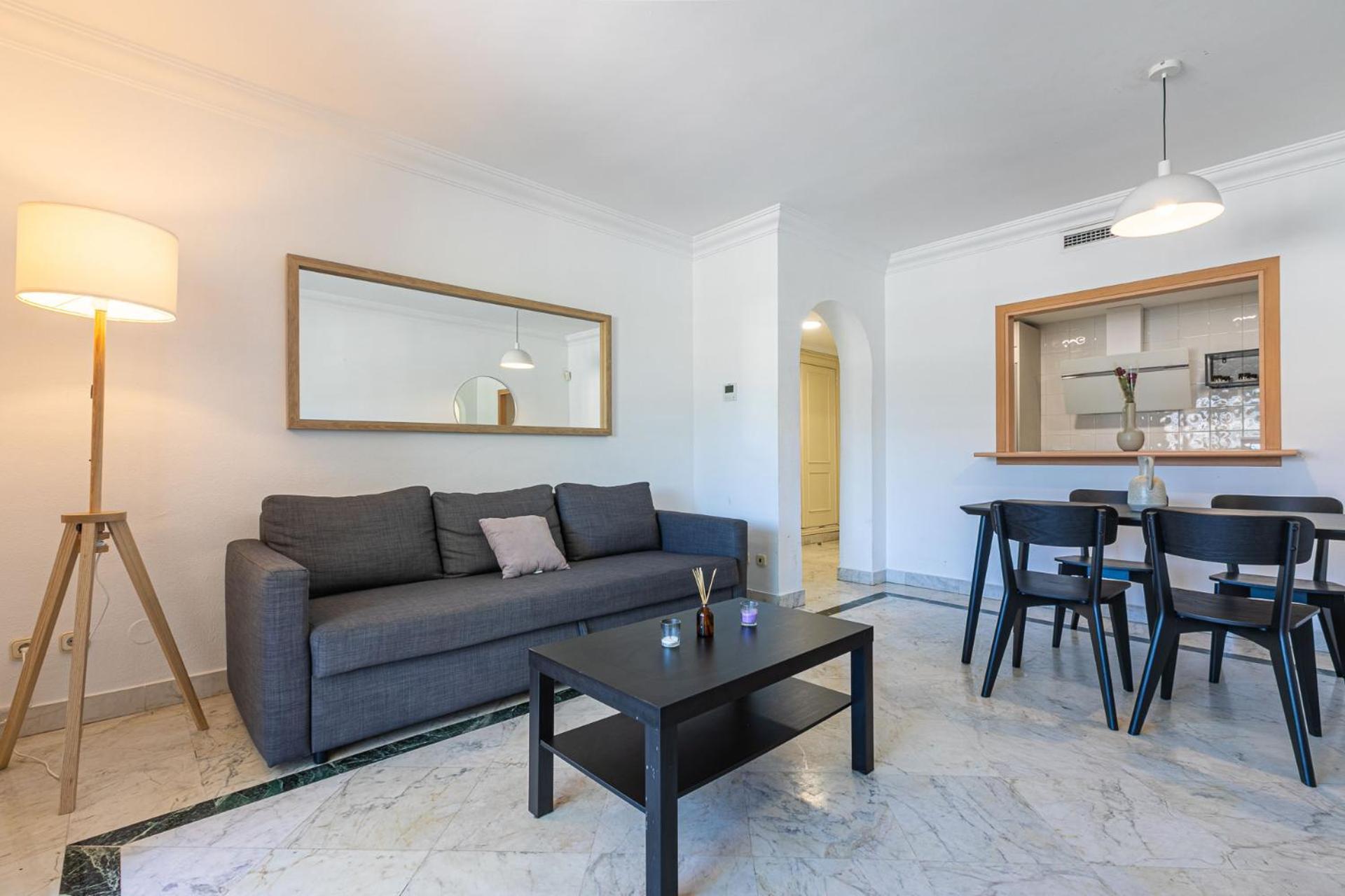Apartment Puerto Banus, Marina Banus, 2br, 2bth, Pool, Parking, Marbella, 1j *