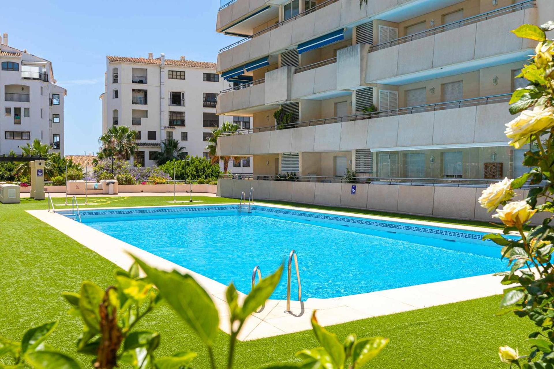 Puerto Banus, Marina Banus, 2br, 2bth, Pool, Parking, Marbella, 1j Apartment