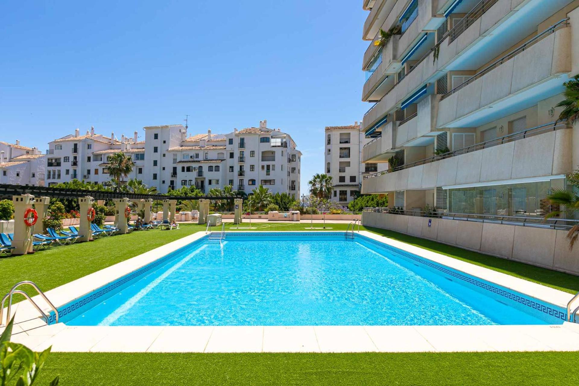 Puerto Banus, Marina Banus, 2br, 2bth, Pool, Parking, Marbella, 1j