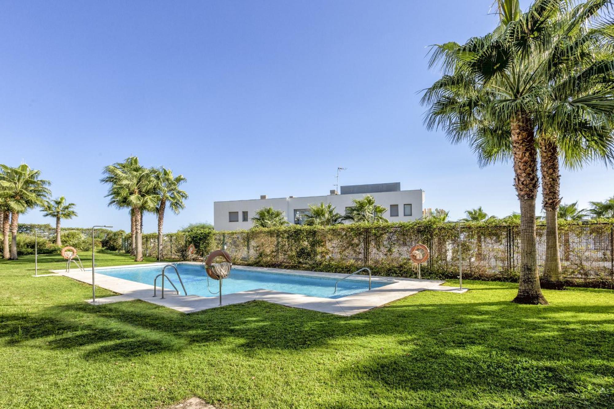Vivi Homes - Casa Ferli Pool, Garden, Golf & Sea View