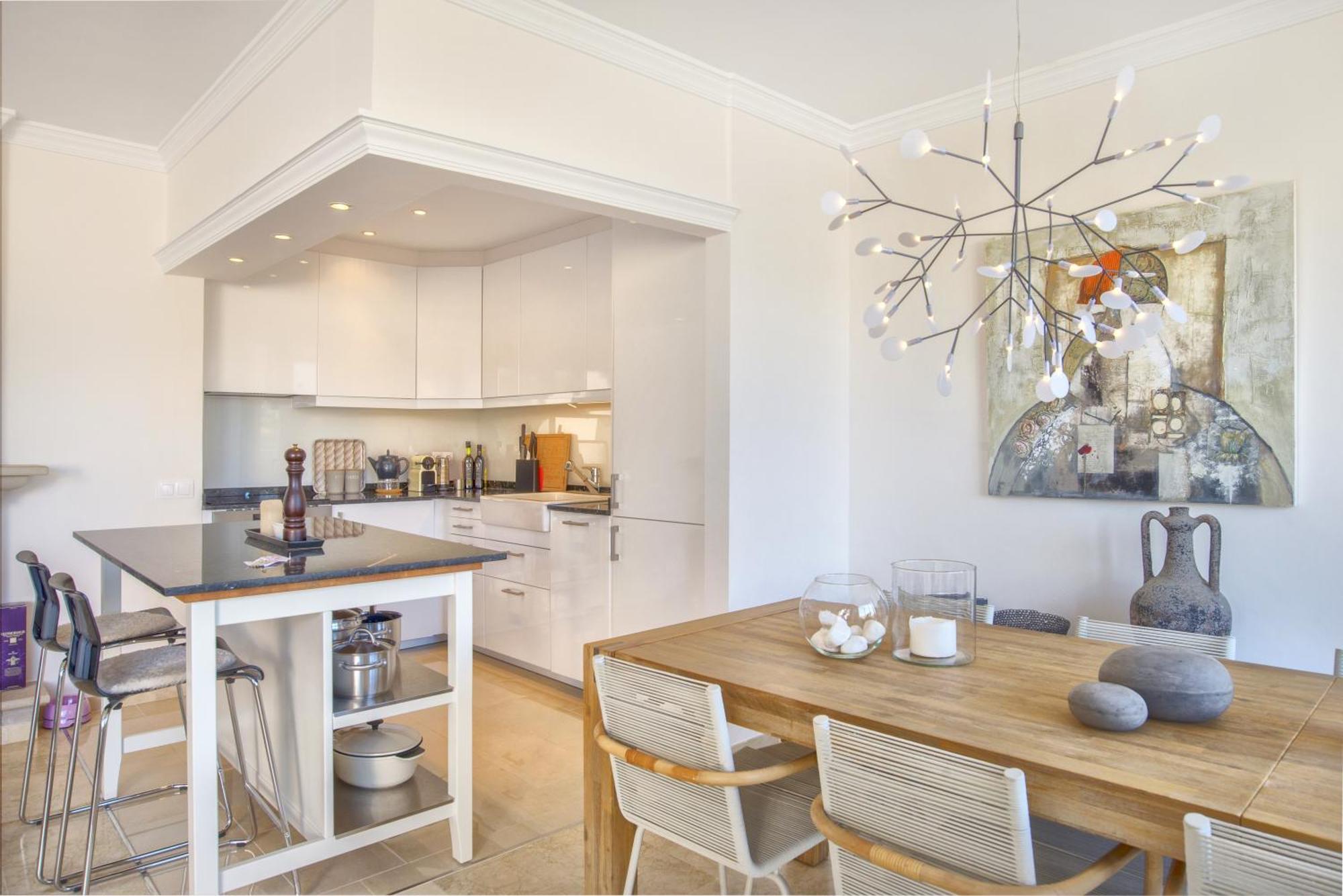 Casa Valdor, Elviria, Marbella, Costa Del Sol Apartment *