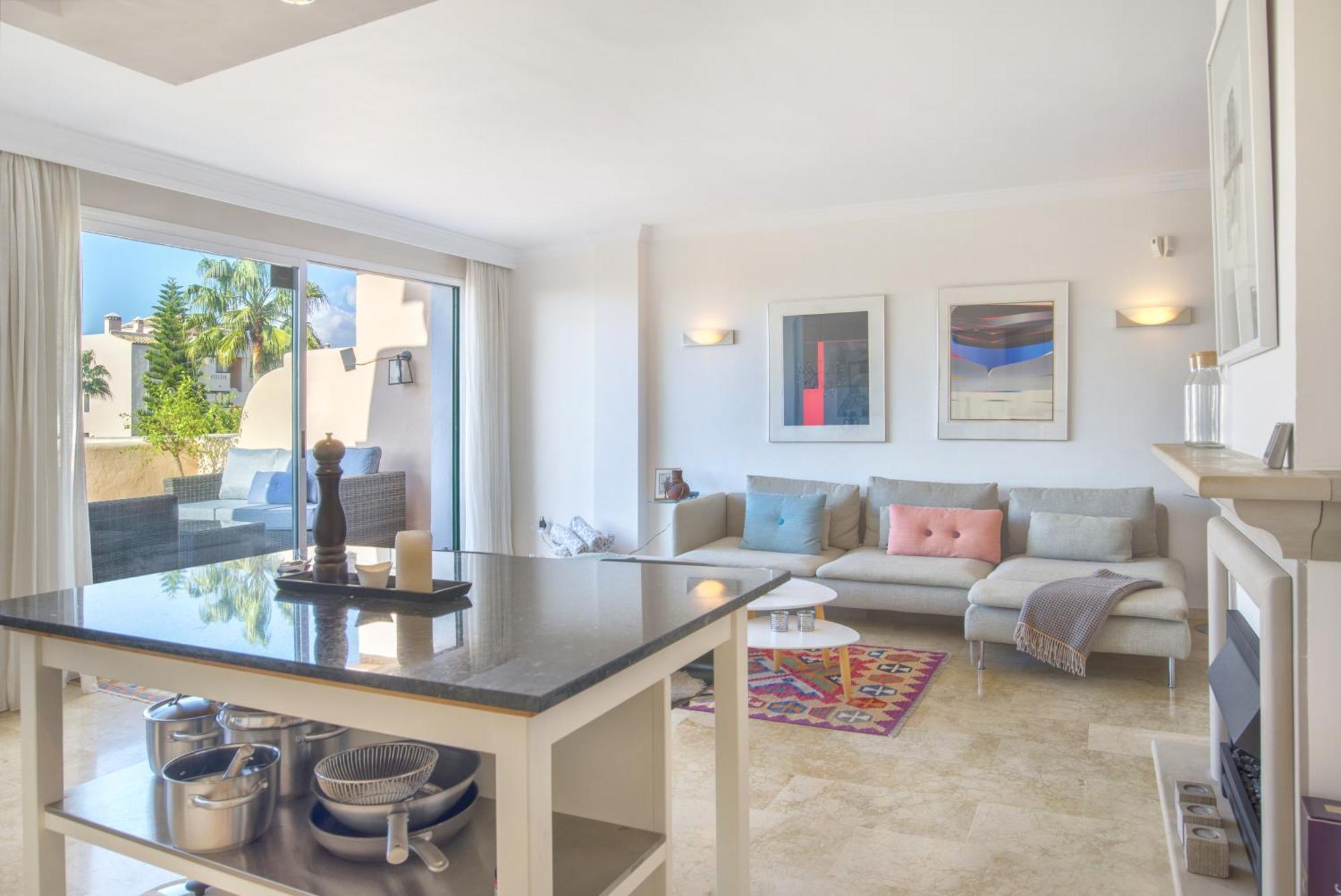 Apartment Casa Valdor, Elviria, Marbella, Costa Del Sol *