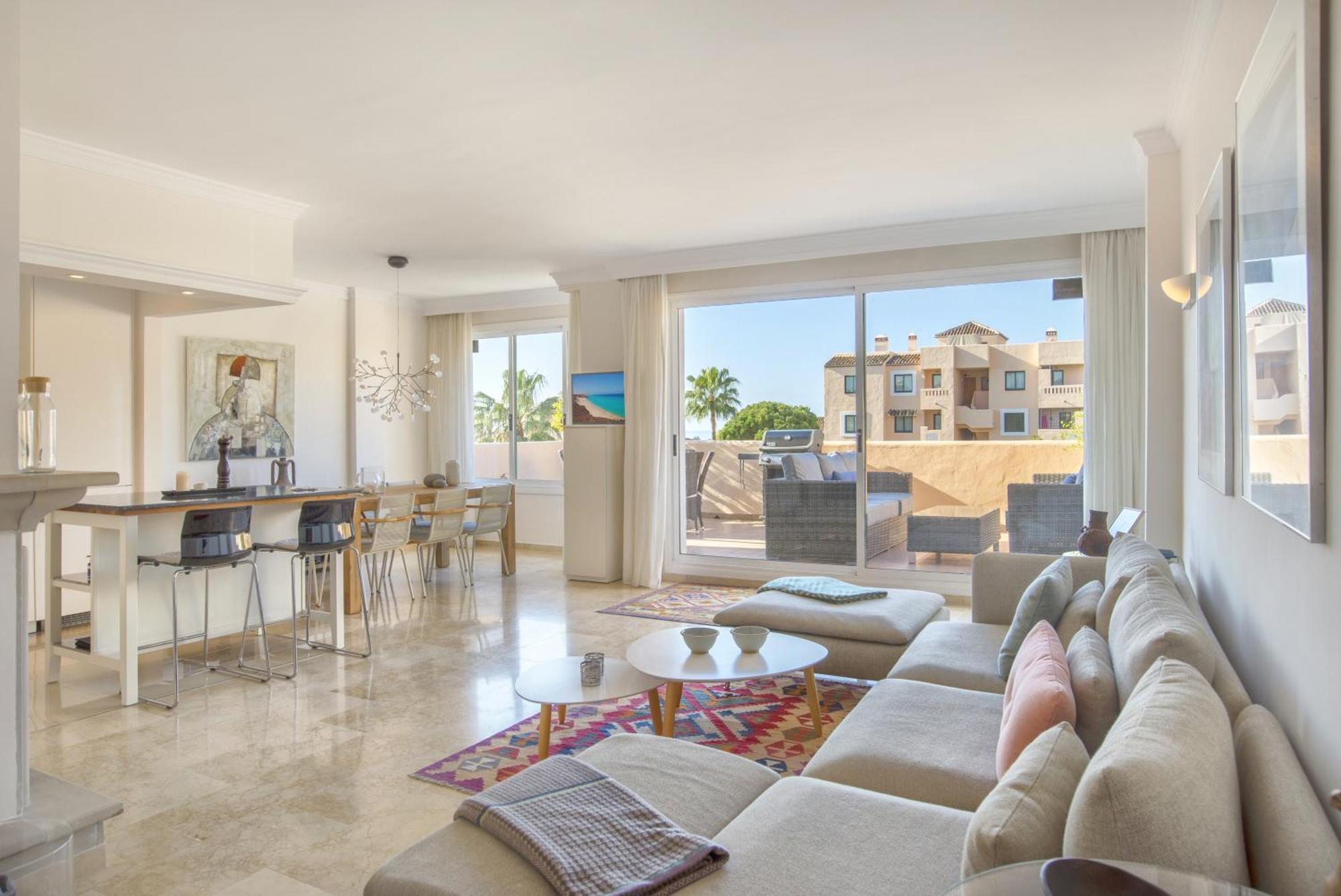 Casa Valdor, Elviria, Marbella, Costa Del Sol *