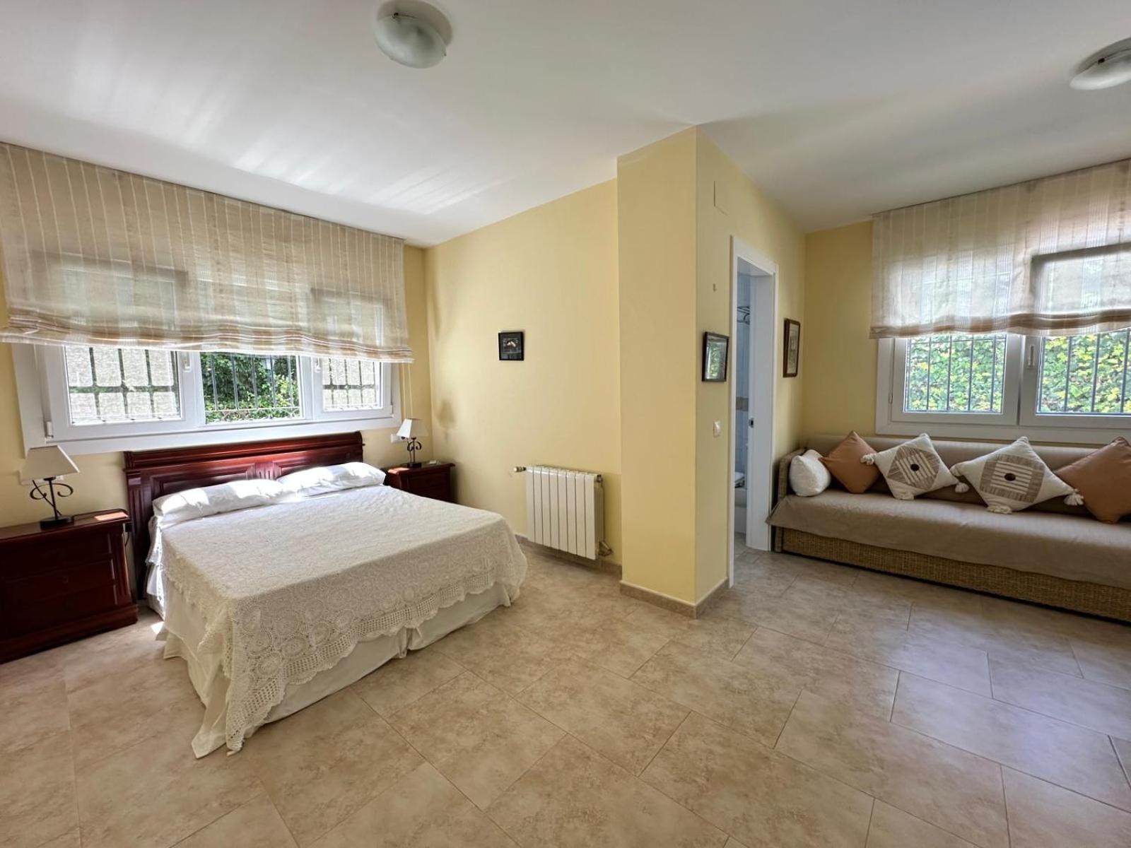 Wonderful Private Near With Sea Views Villa *