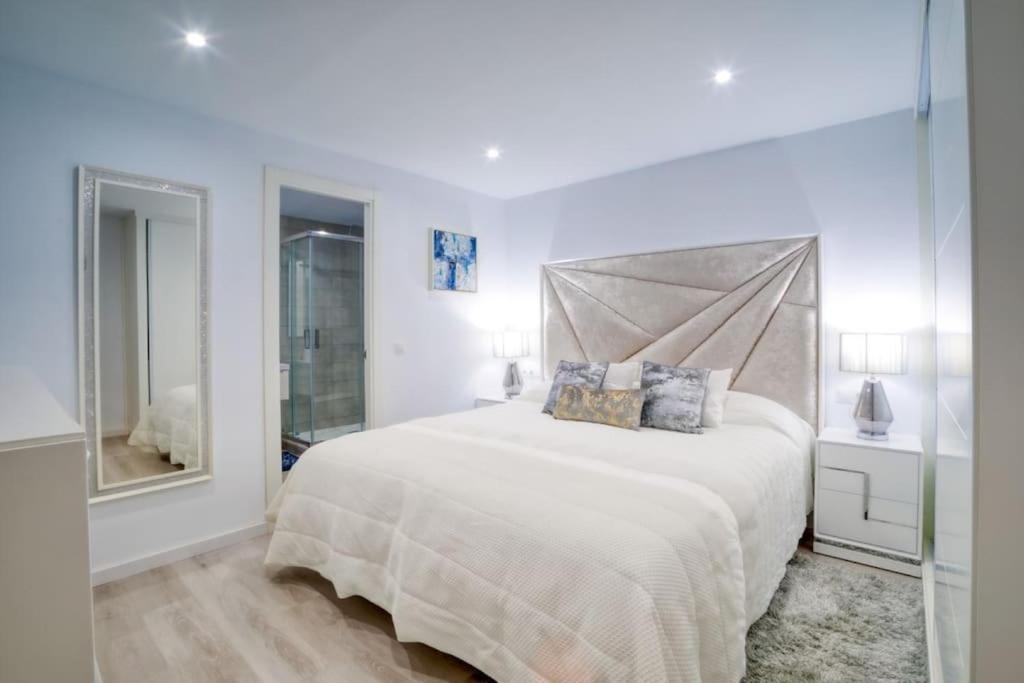 Holiday home Luxury With Games & Sea Views *