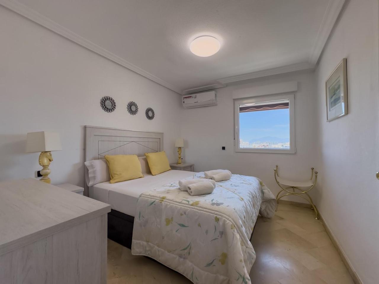 Parque Three Bedroom Apartamento *