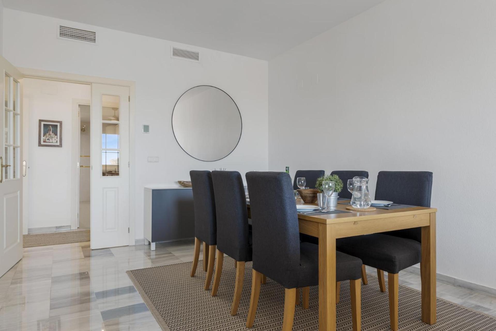 Vivi Homes - Rome Pool, Garden, Golf &