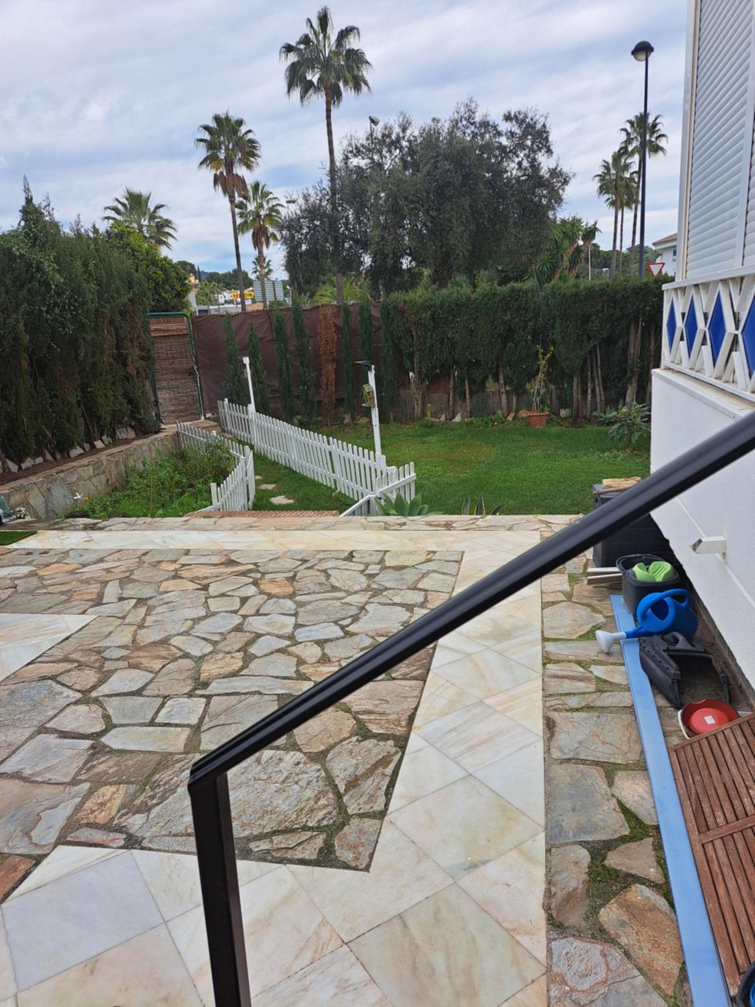 Con Jardin Y Piscina Pet Friendly Apartment *