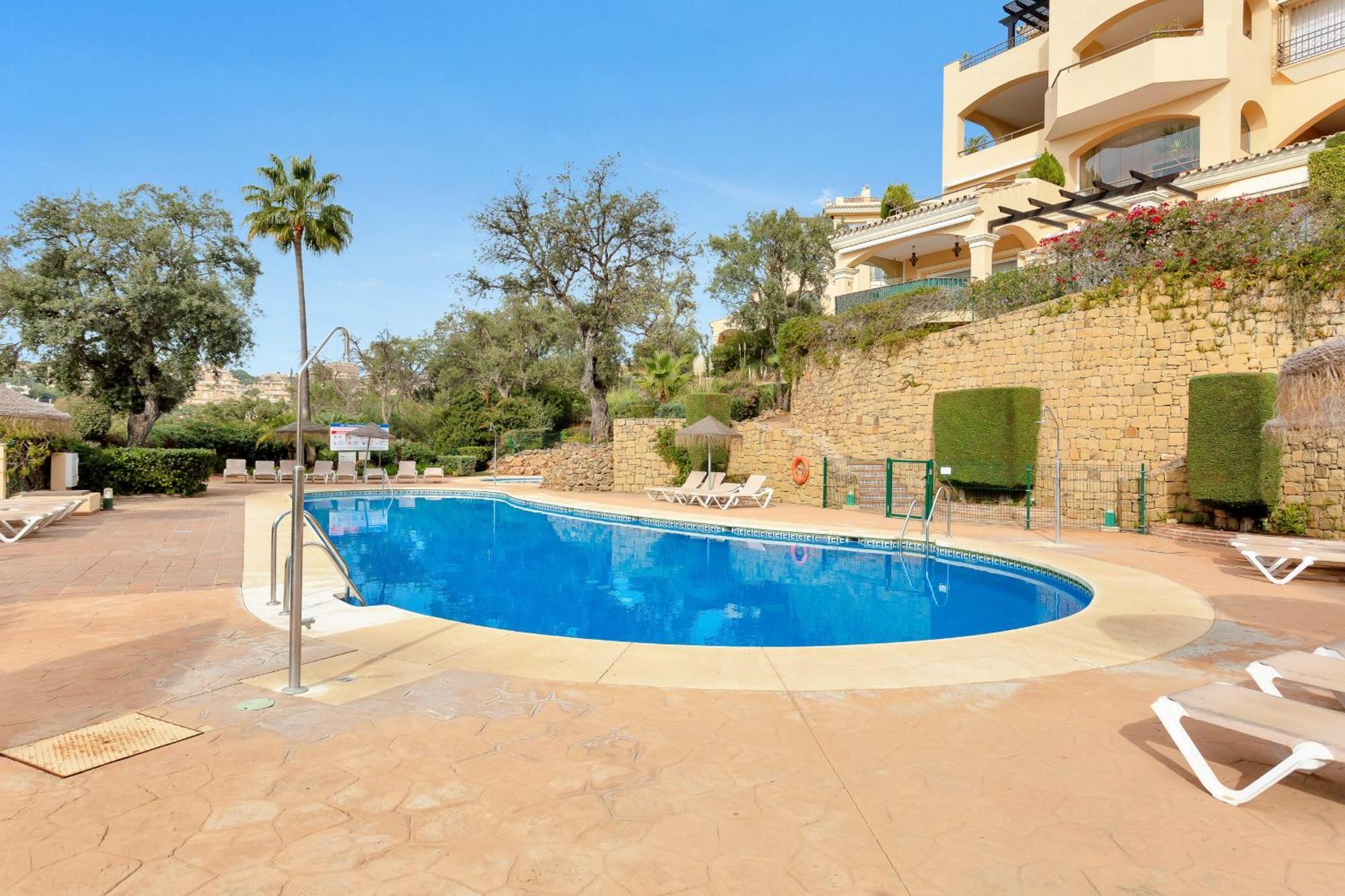 Amazing Sea Views Hacienda Elviria Apartment Marbella