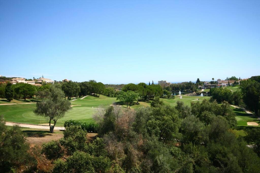 Lovely 2 Bedroom Near Golf Lagos Elviria Marbella
