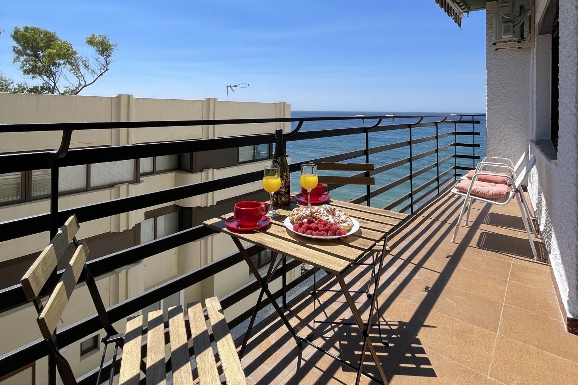 Mediterraneo 508. Fantastic On The Beachfront With Sea Views. Apartment Marbella