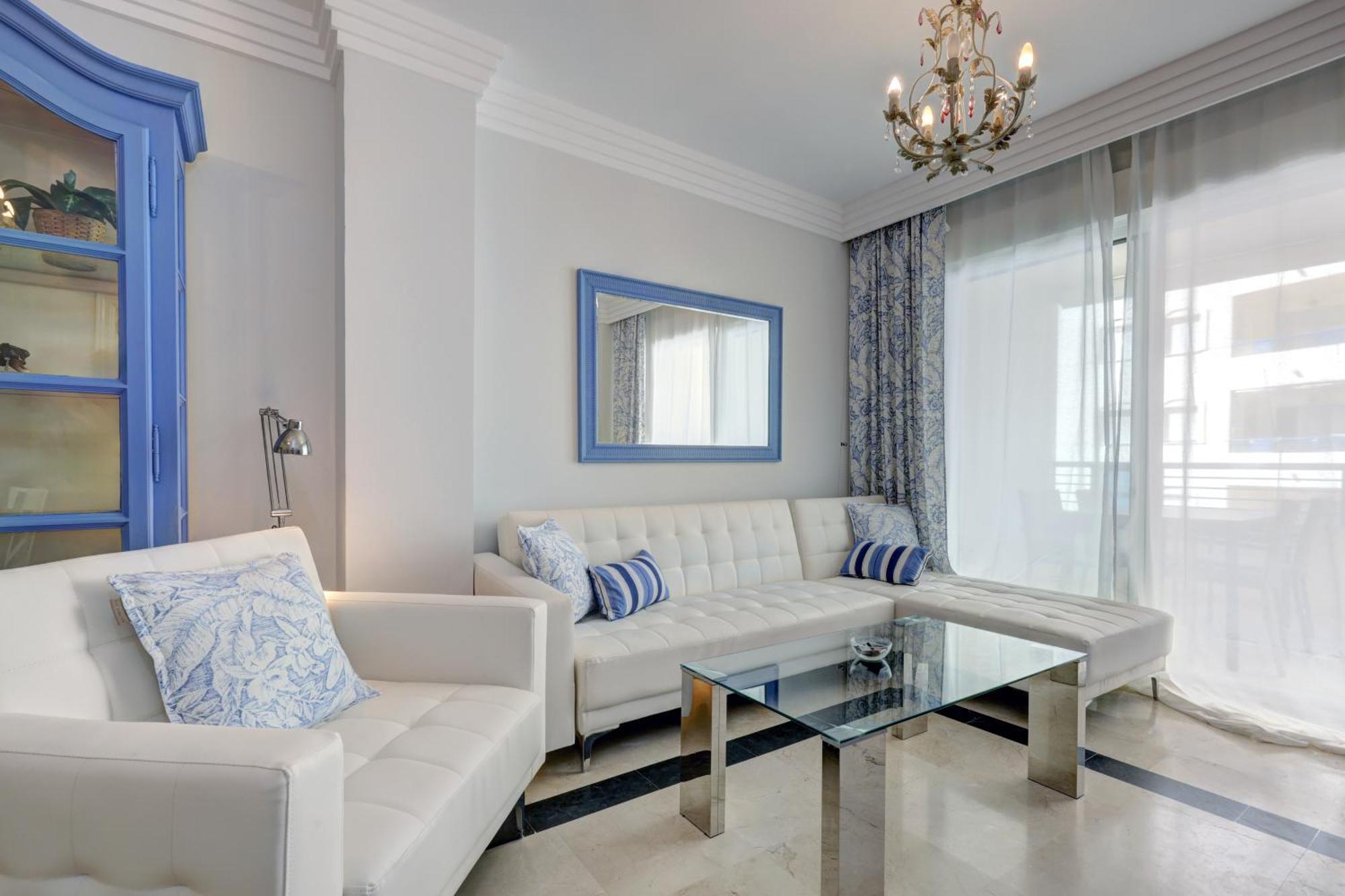 Apartment Banana Primera Linea De Playa Marbella