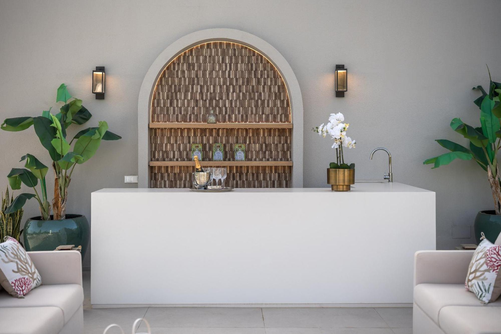 Mirage, Sierra Blanca, Villa