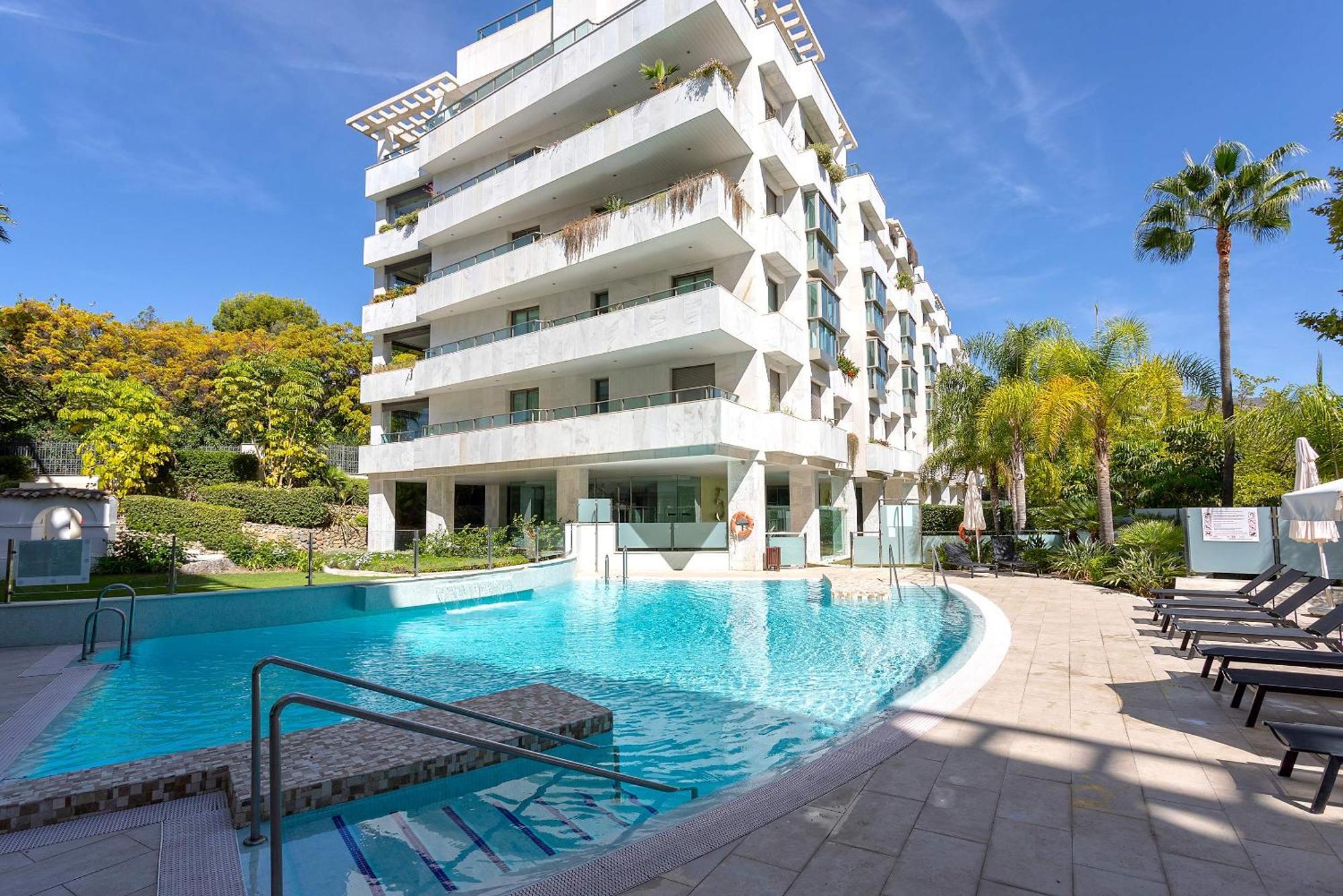 Apartment Genteel Jardines Del Principe *