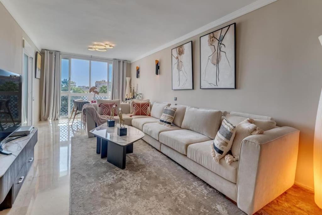 The Diamond Of Banus With Seaviews *