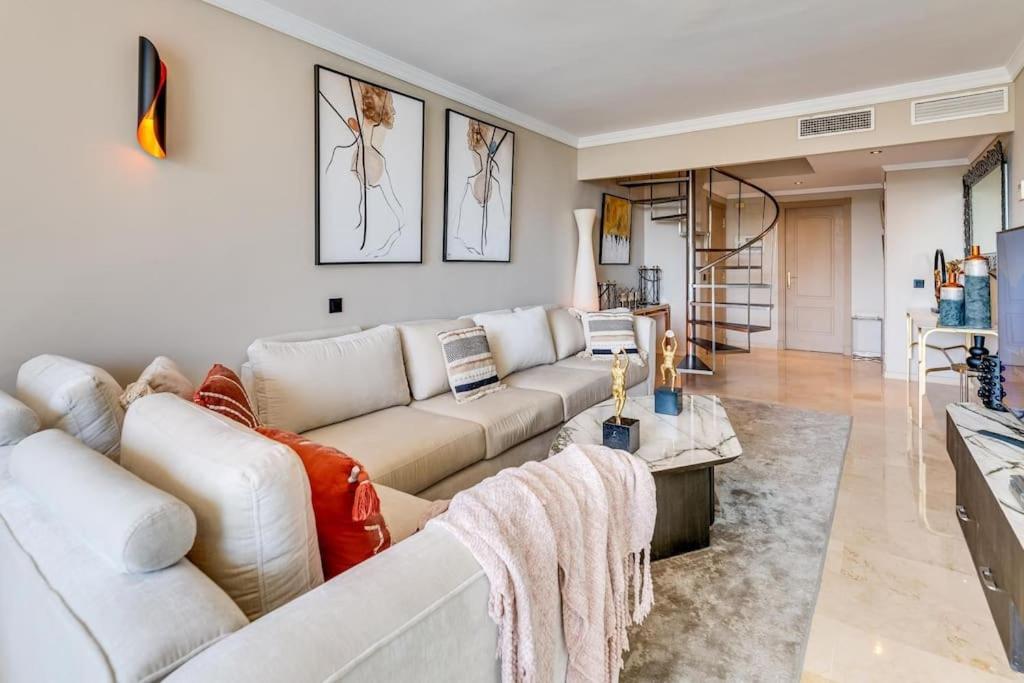 Apartment The Diamond Of Banus With Seaviews