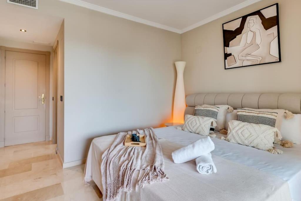 The Diamond Of Banus With Seaviews Apartment