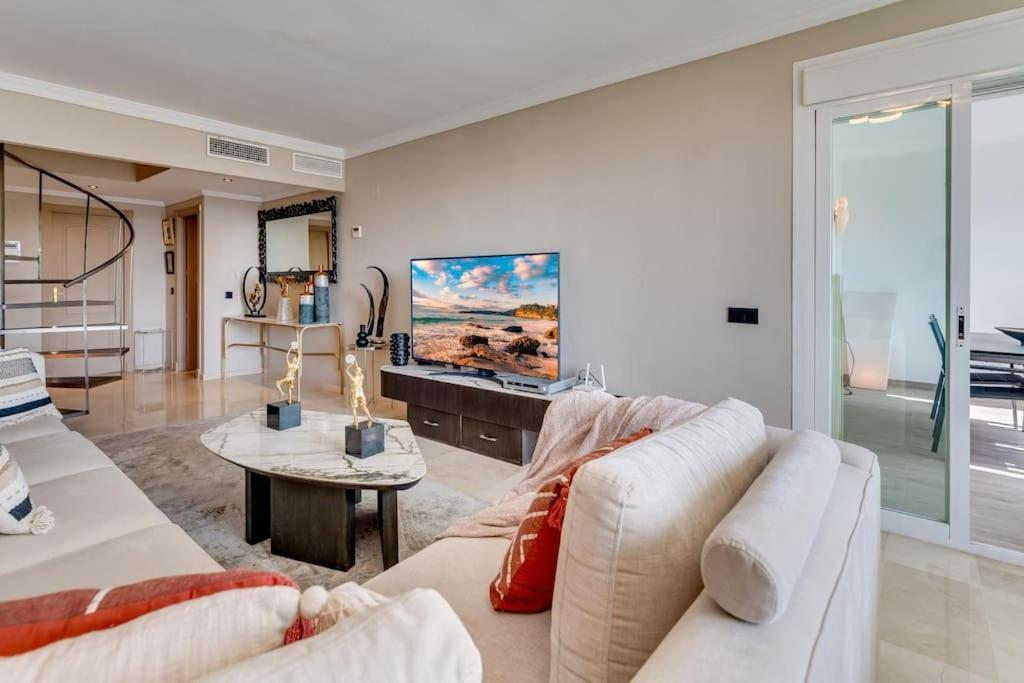 Apartment The Diamond Of Banus With Seaviews Marbella