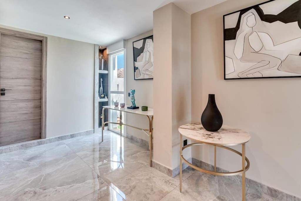 The Diamond Of Banus With Seaviews *