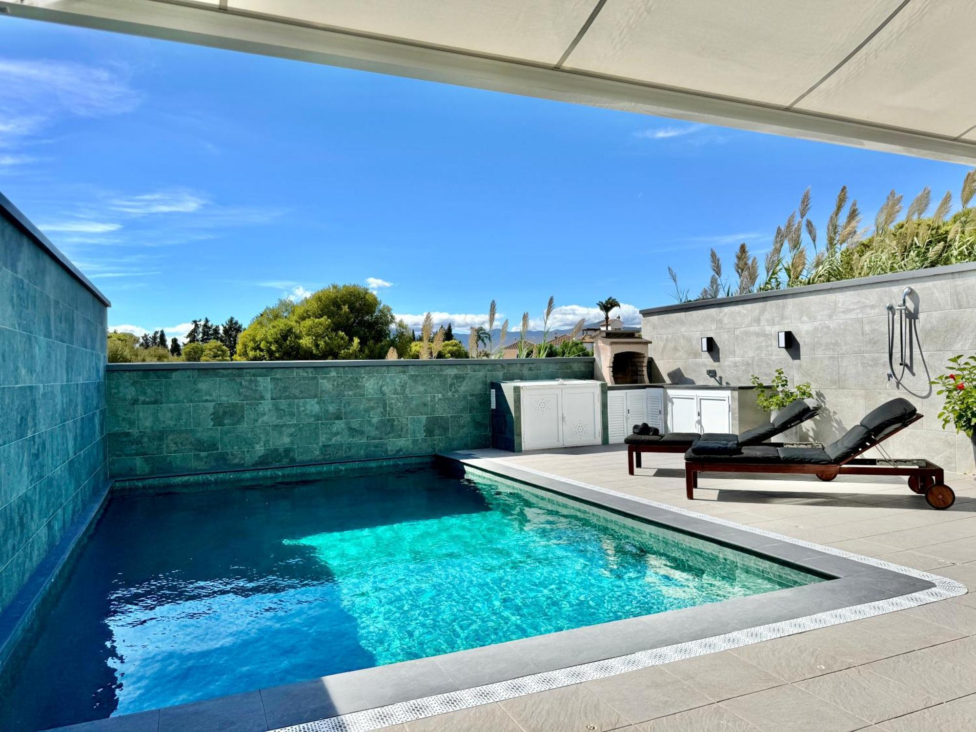Casa Dragon Townhouse With Private Pool - Eaw Homes Ferienhaus