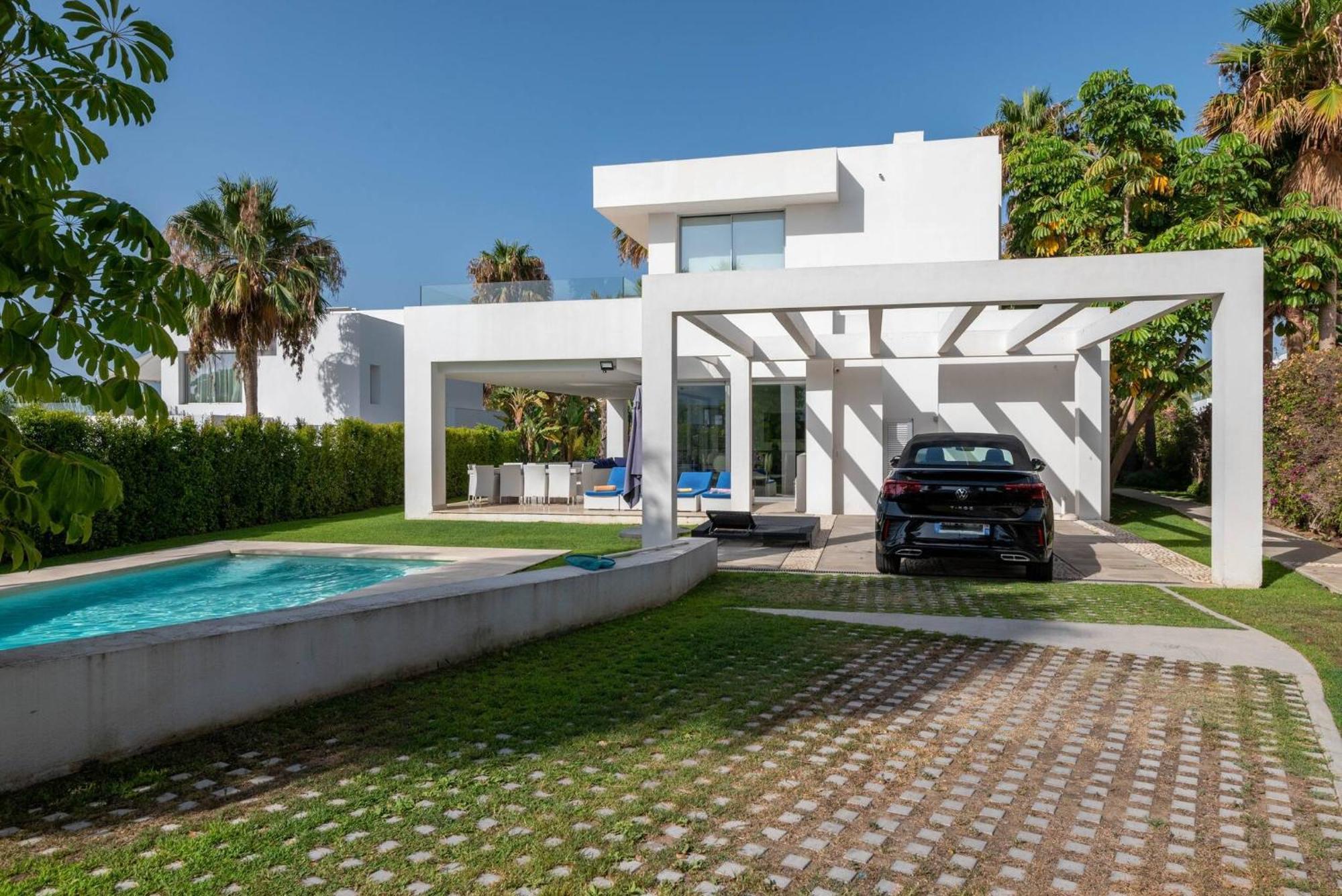 Villa Moderna De Lujo En Alquiler Vacacional En Marbella