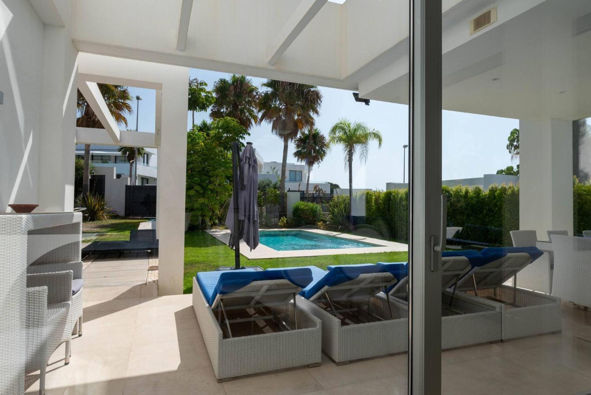 Moderna De Lujo En Alquiler Vacacional En Marbella