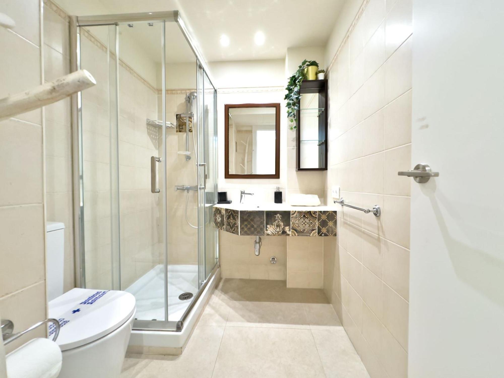 Apartamento Boho Chic Apt, Frontline Sea & Paseo Views *