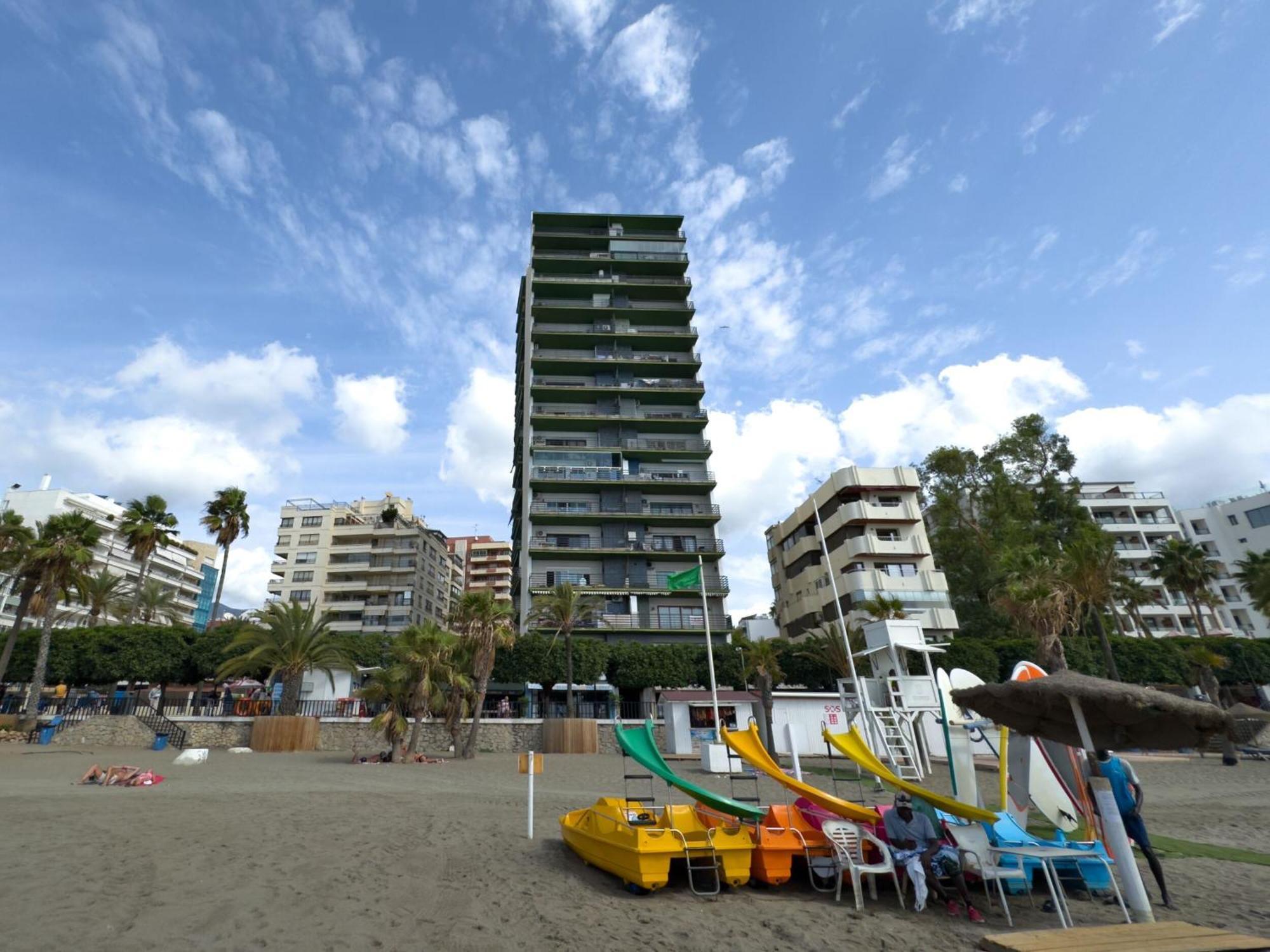 Boho Chic Apt, Frontline Sea & Paseo Views Apartamento Marbella