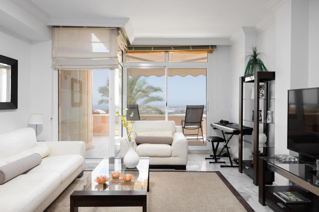 Apartment 2 Bed In Magna With Sea Views *