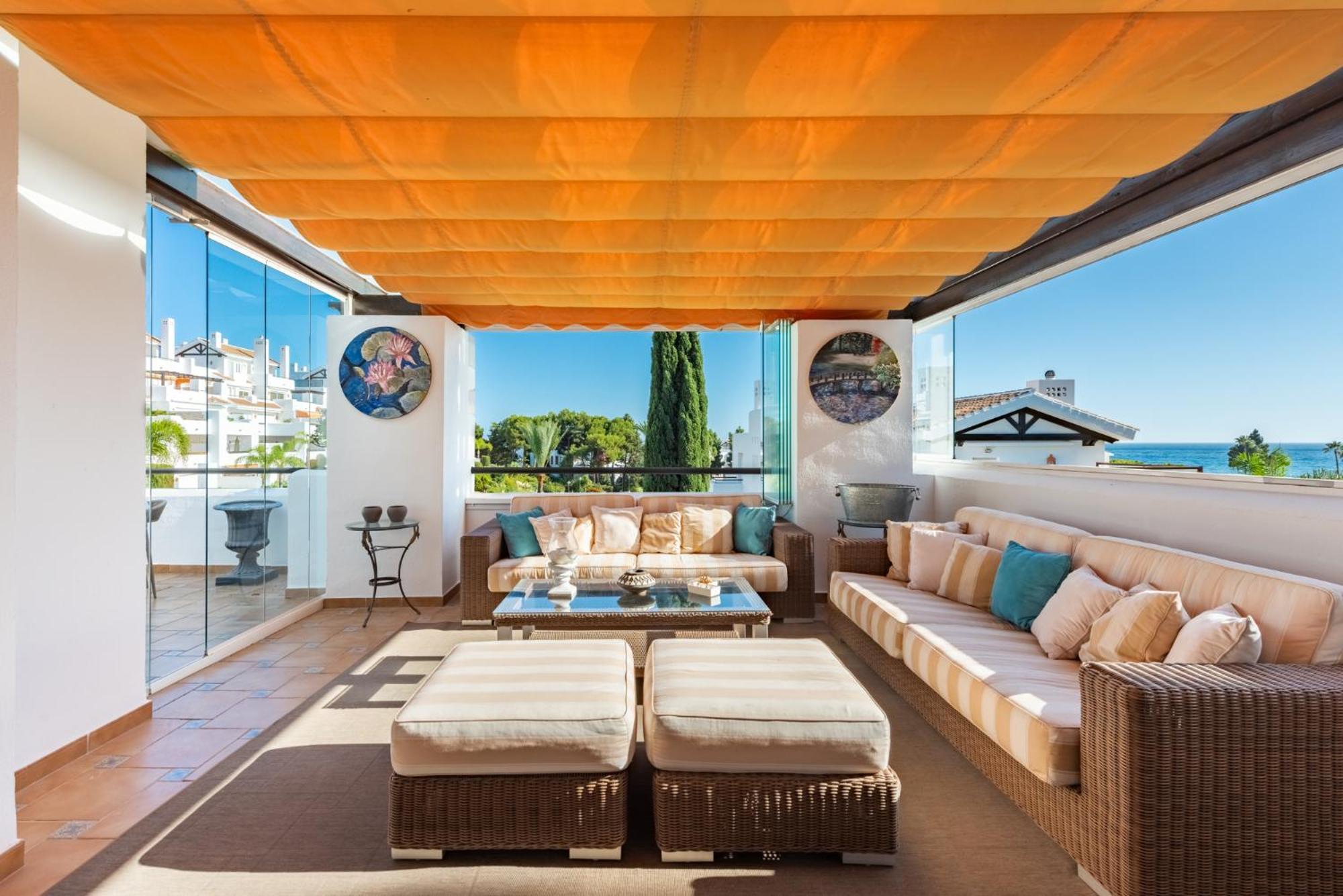 Palm Frontline Penthouse Holiday home *