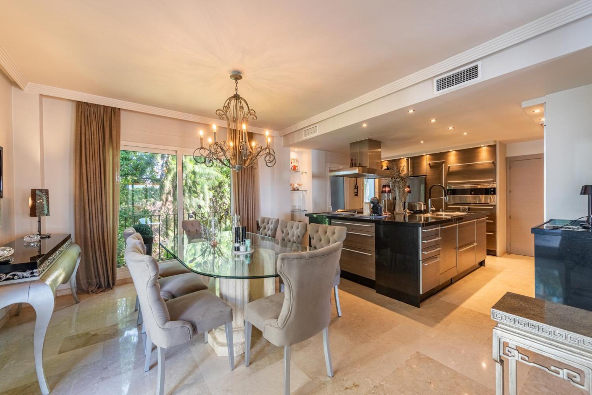 Palm Frontline Penthouse Holiday home