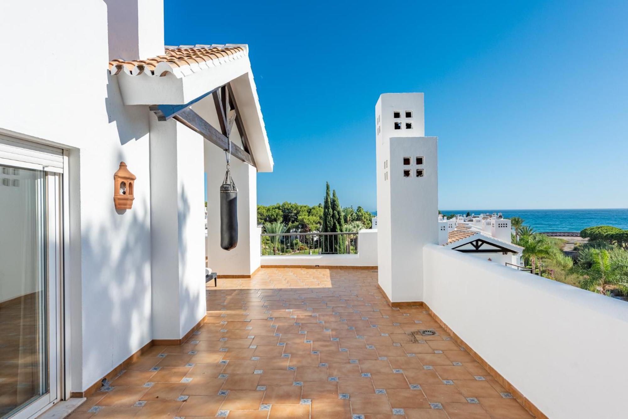 Palm Frontline Penthouse Holiday home Marbella