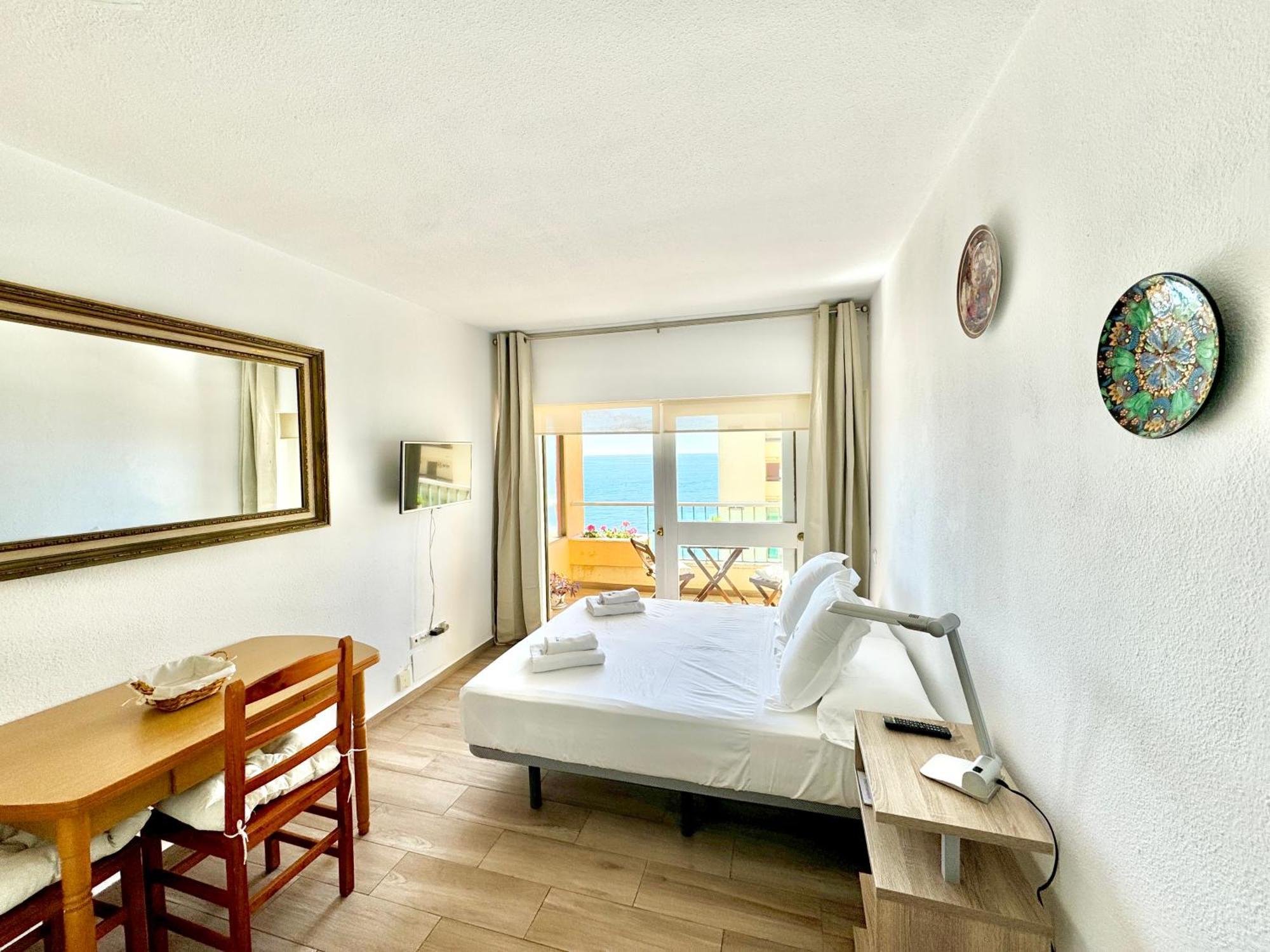 Apartment The Facing The Sea By Eaw Homes Marbella