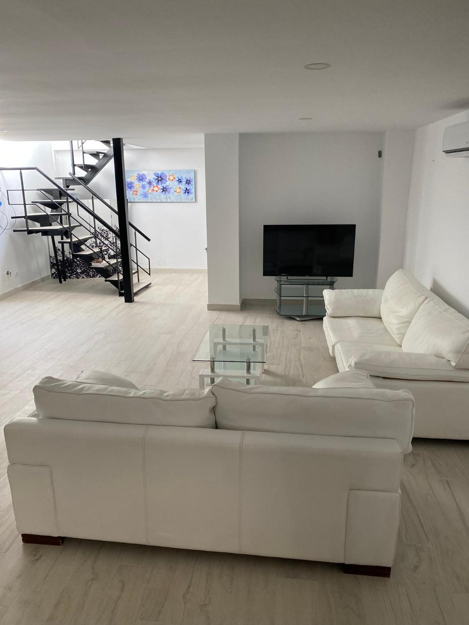 New - Mija Basement Loft Steps From - Perfect For Sun And Sport Seekers Marbella