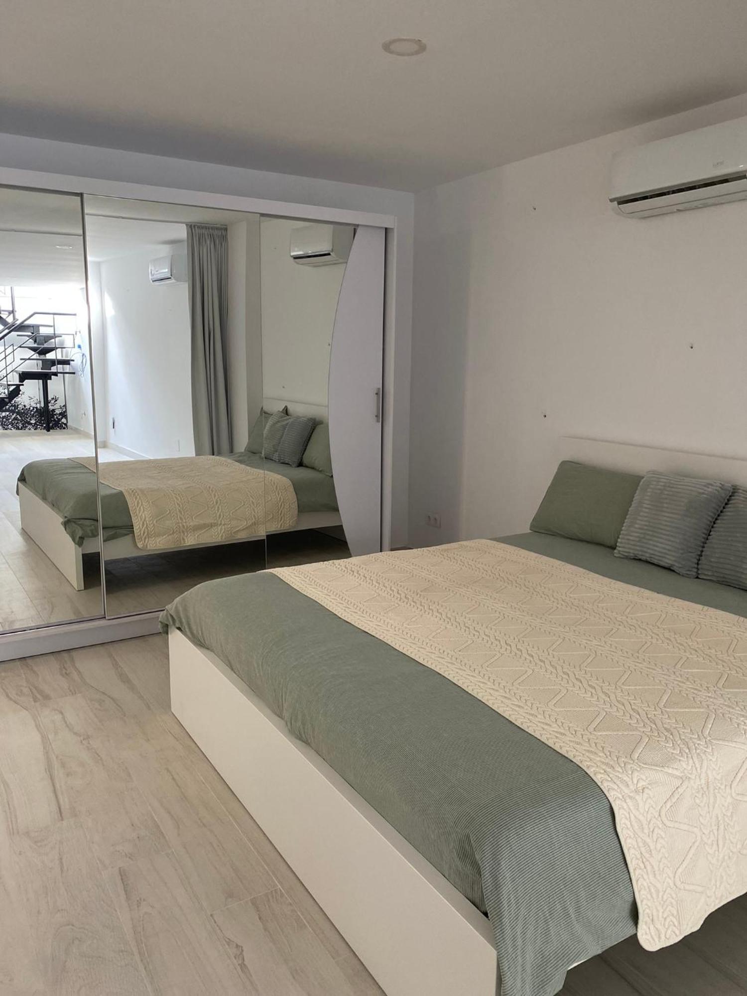 New - Mija Basement Loft Steps From - Perfect For Sun And Sport Seekers Holiday home *