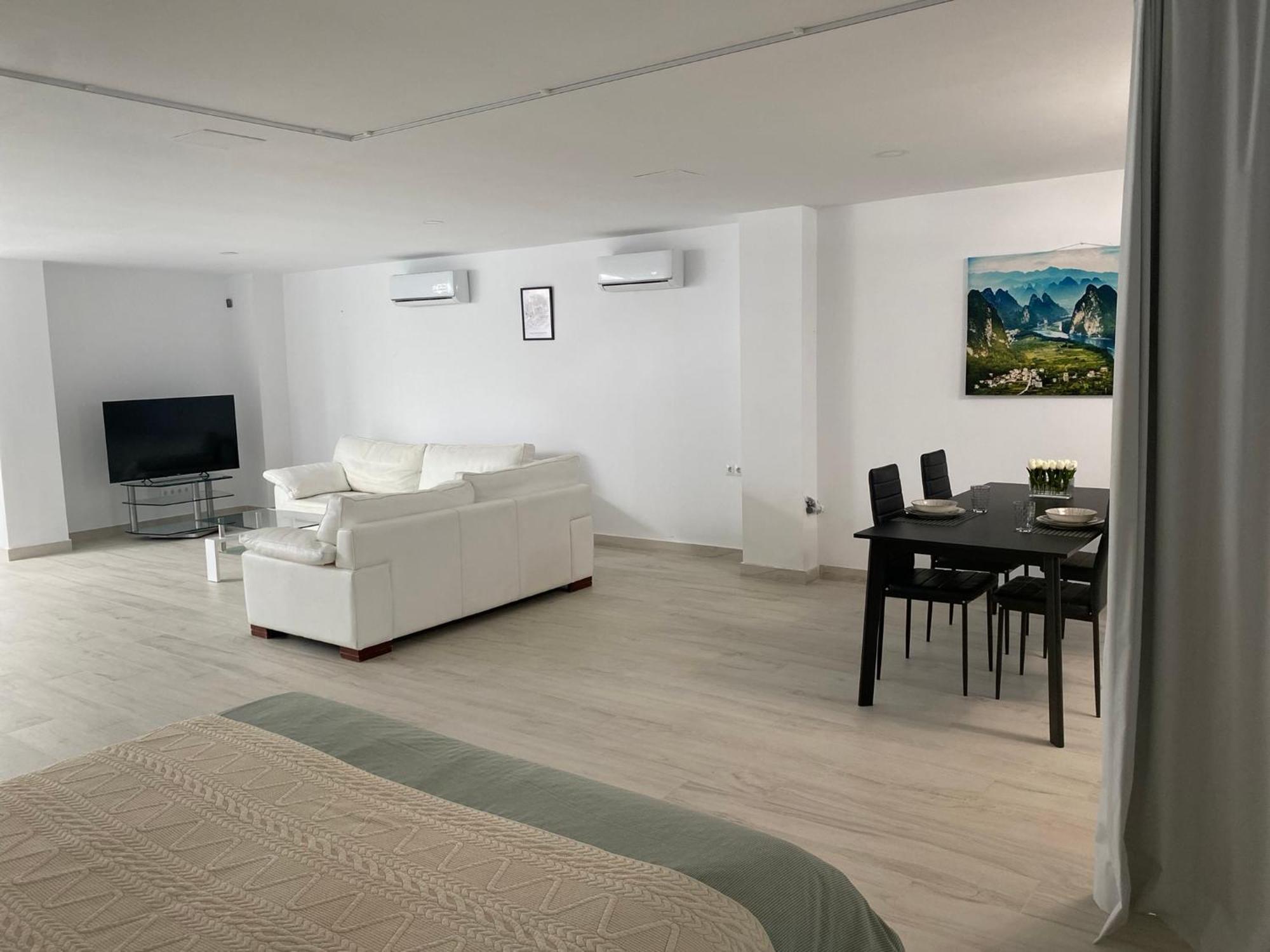 New - Mija Basement Loft Steps From - Perfect For Sun And Sport Seekers Holiday home