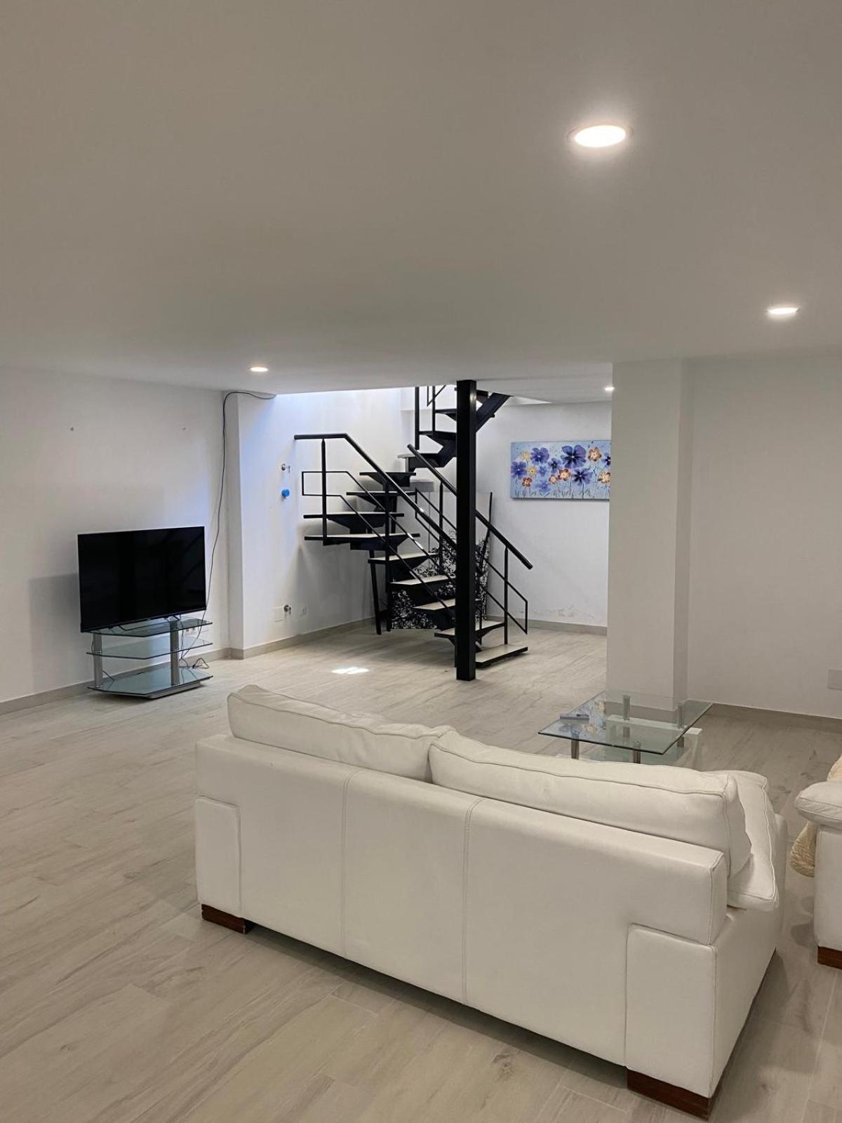 New - Mija Basement Loft Steps From - Perfect For Sun And Sport Seekers Holiday home