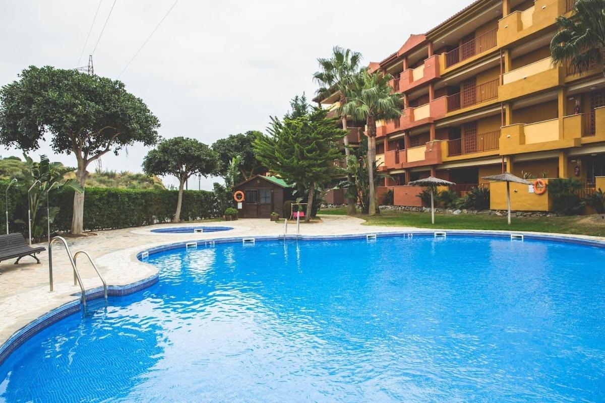 Chapas - Bonito Y Tranquilo Marbella