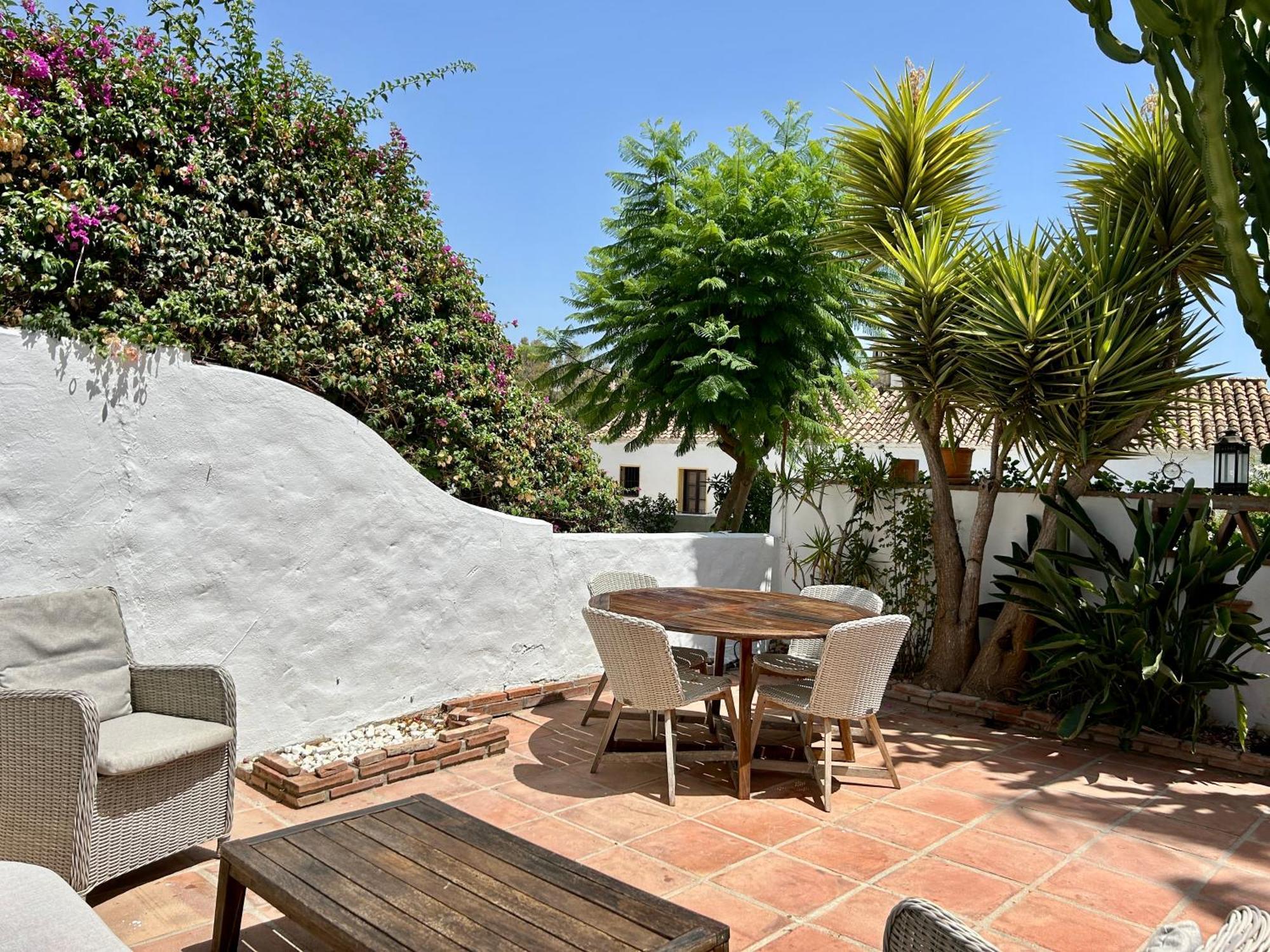 House In Surrounded By Golf Courses Сasa de vacaciones
