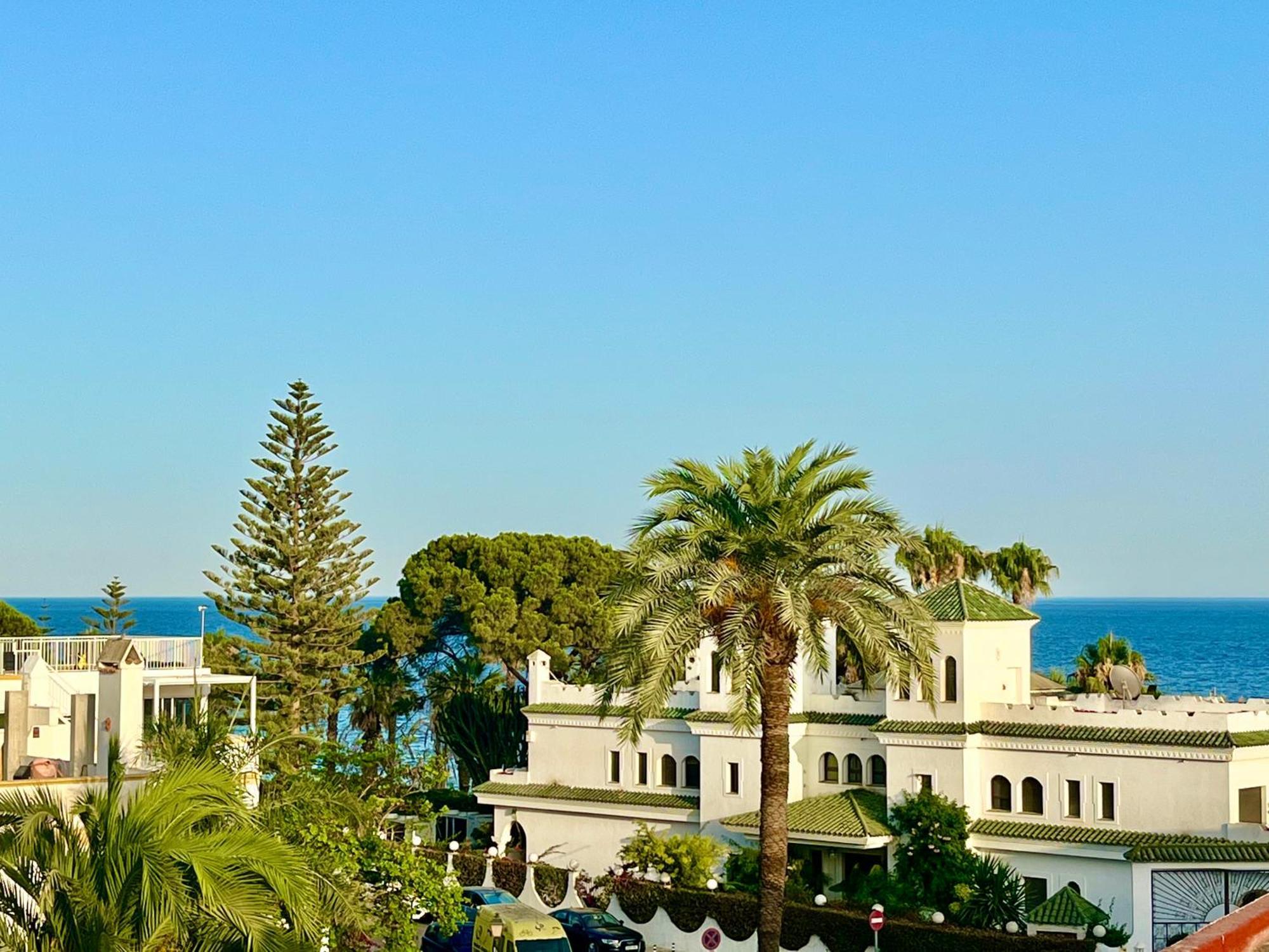 Vakantiehuis Trocadero Beach, Tennis And Pool