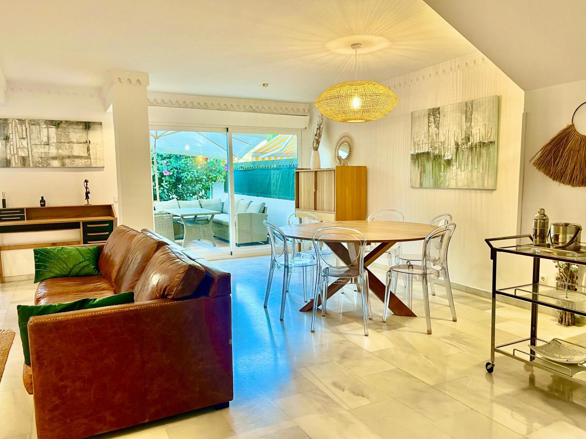 Trocadero Beach, Tennis And Pool Marbella