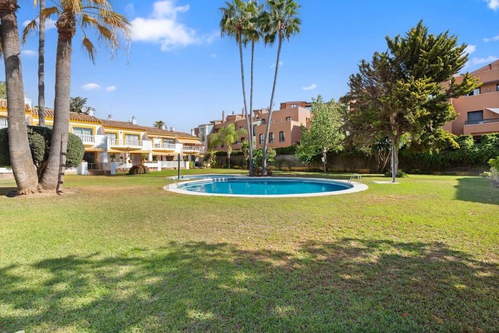 Fantastic Family 50 Metres To Rdr419 Holiday home Marbella