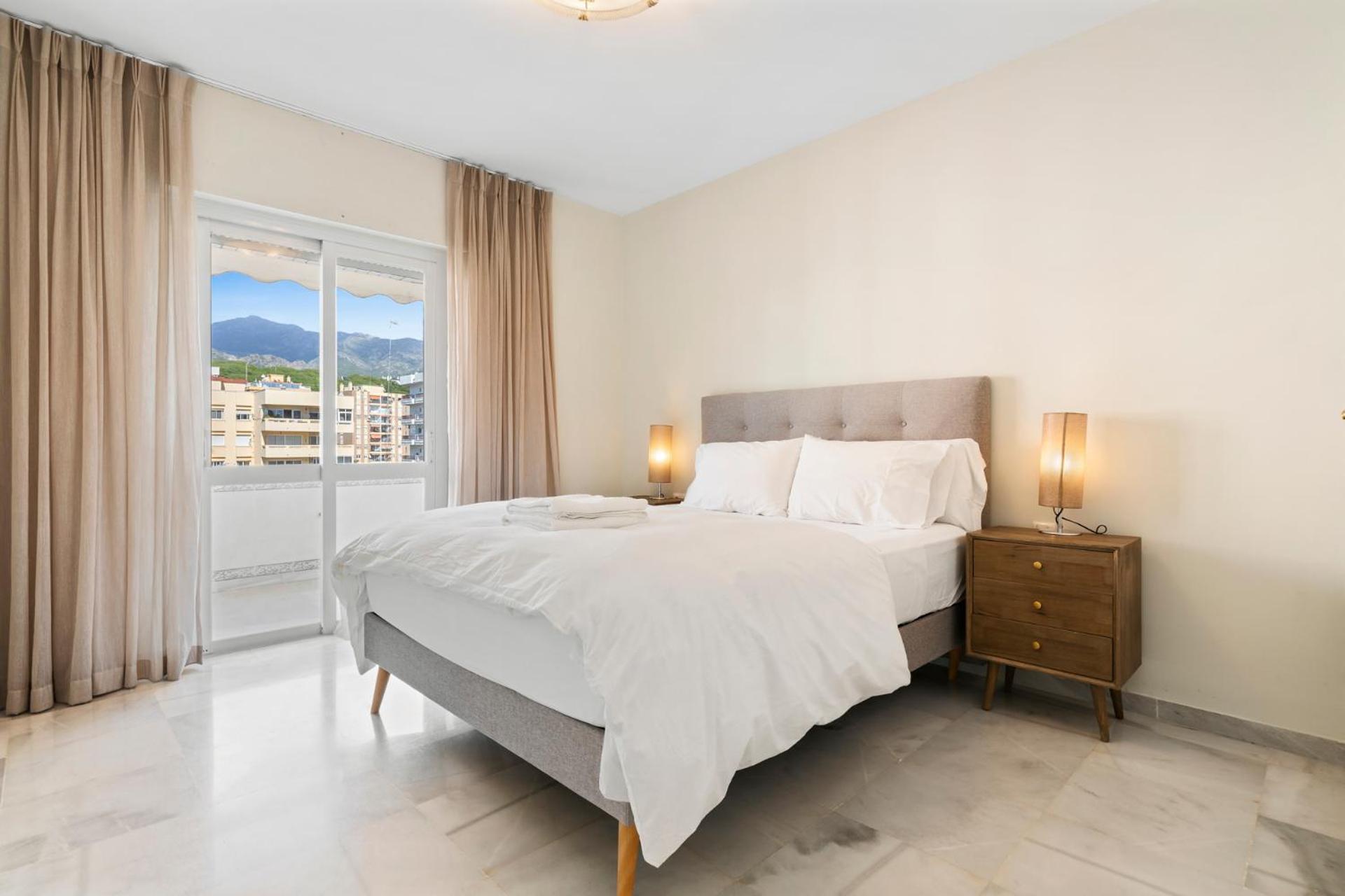 Apartment Sea View 2-bedroom With Pool Marbella